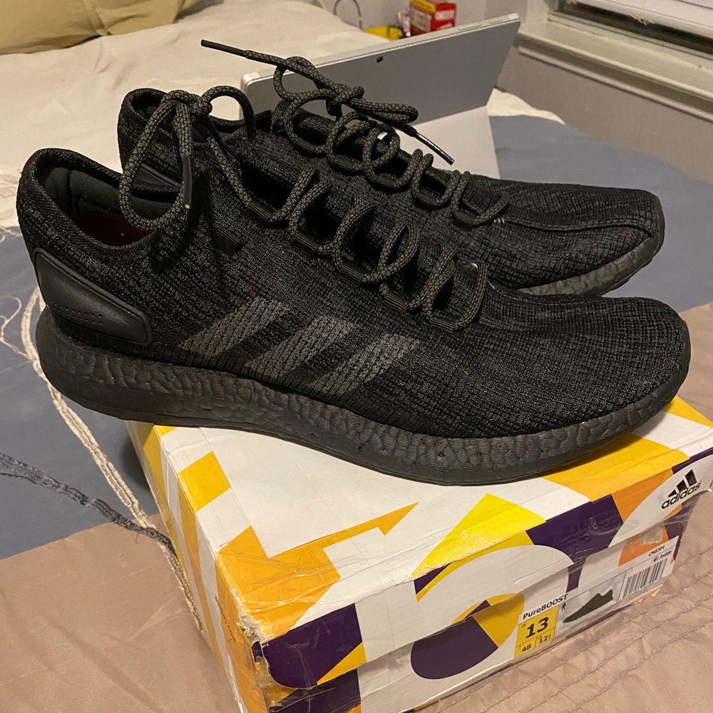 All black men’s adidas pure boost size 13